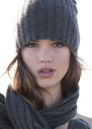 Cashmere Alex Rib Beanie in Dark Charcoal