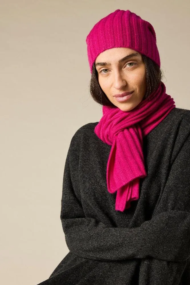 Cashmere Alex Rib Beanie in Magenta