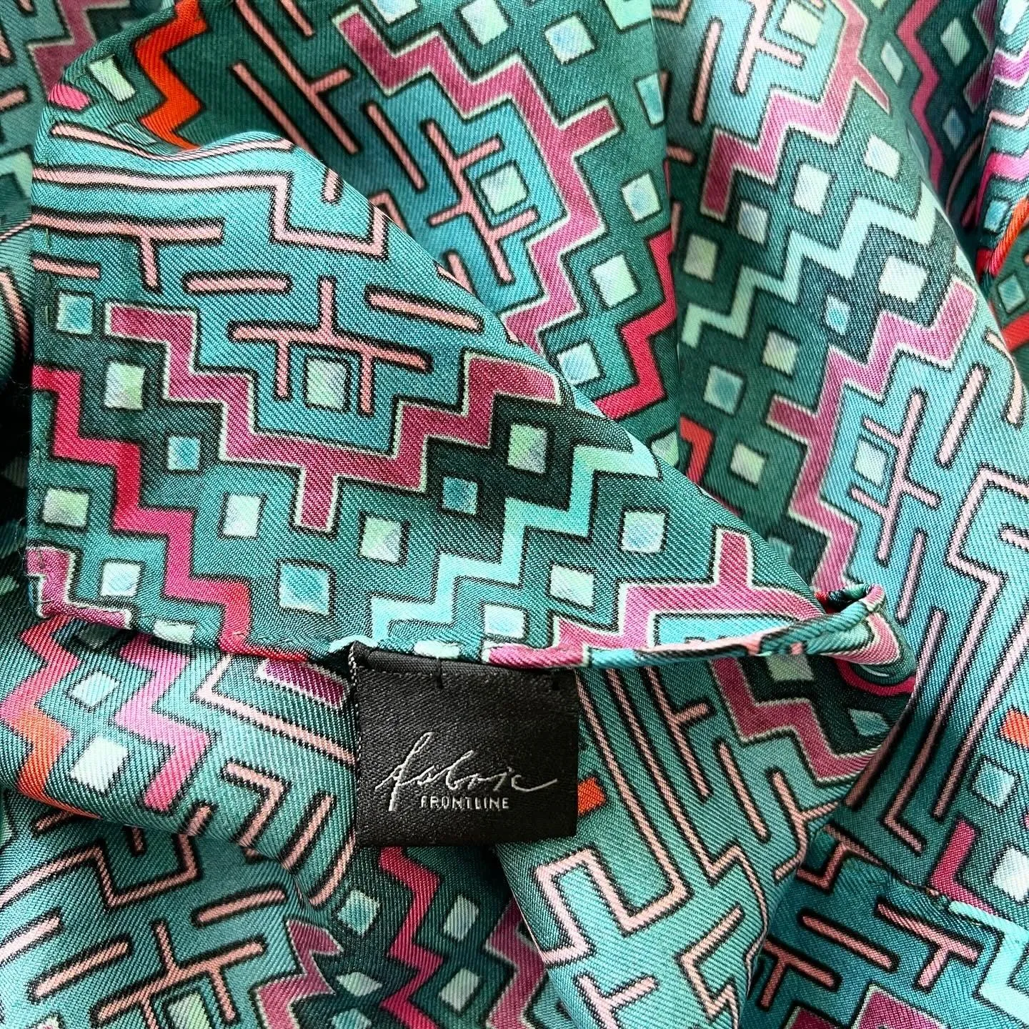 FABRIC FRONTLINE New Silk Scarf