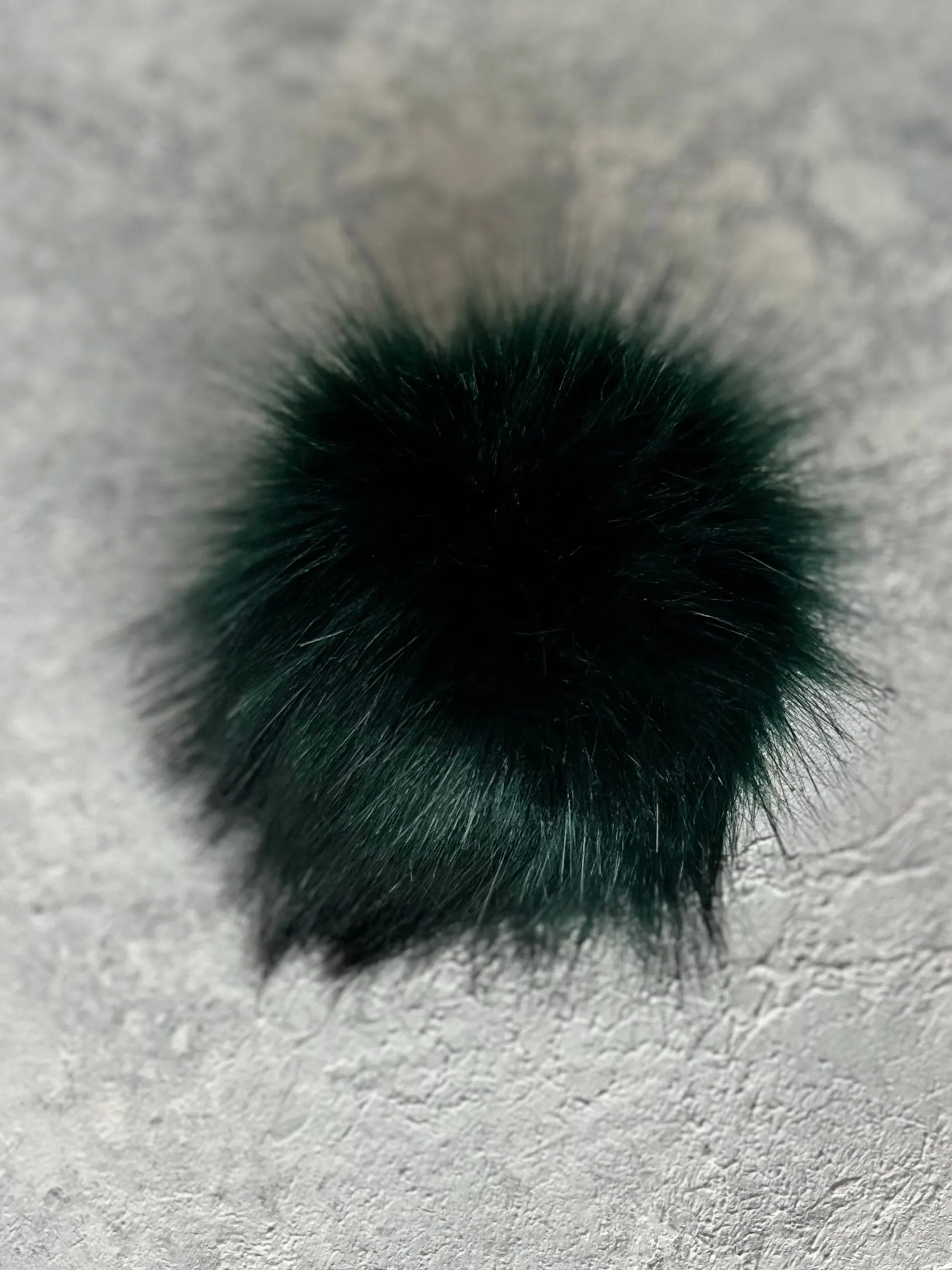 Luxury 12cm faux fur pompom