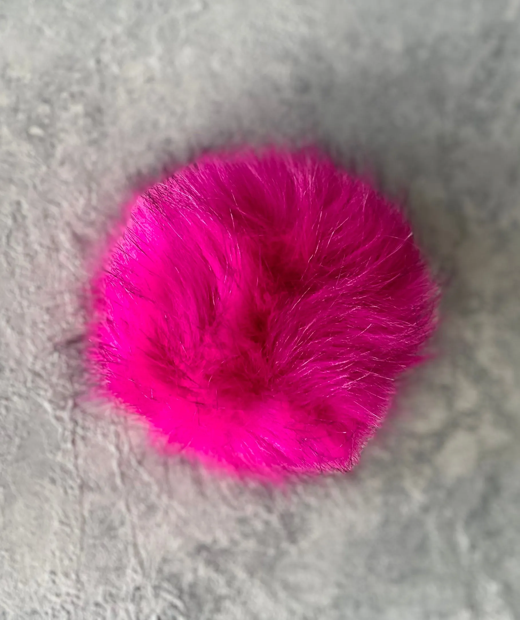 Luxury 12cm faux fur pompom