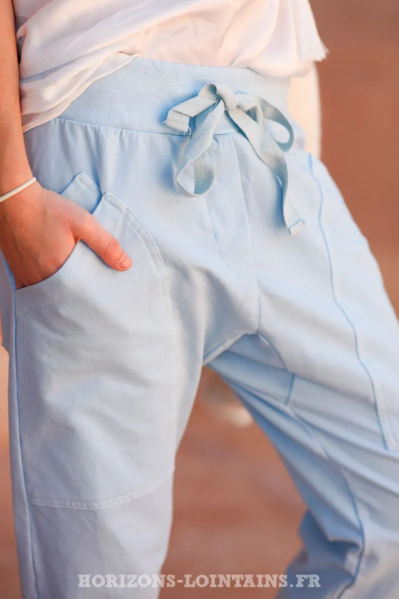 Pantalon de jogging urbain couleur bleu ciel à poches