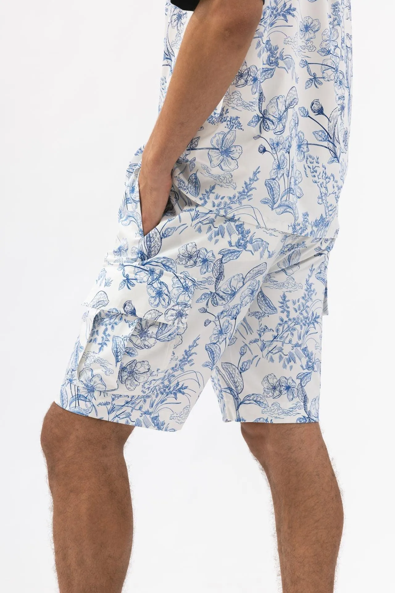 Patterned Relax Cargo Shorts