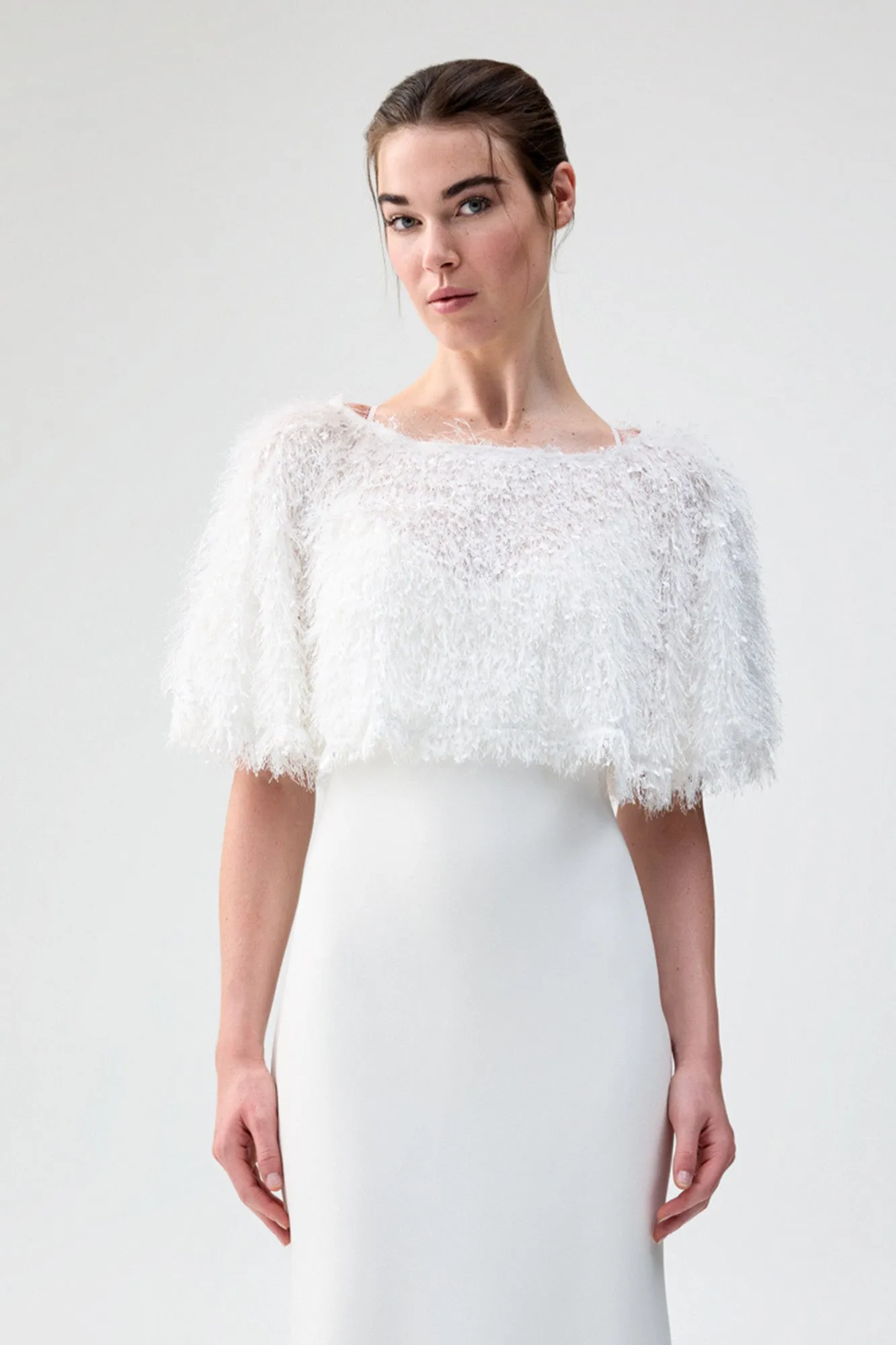 Pluma Cape in Blanc