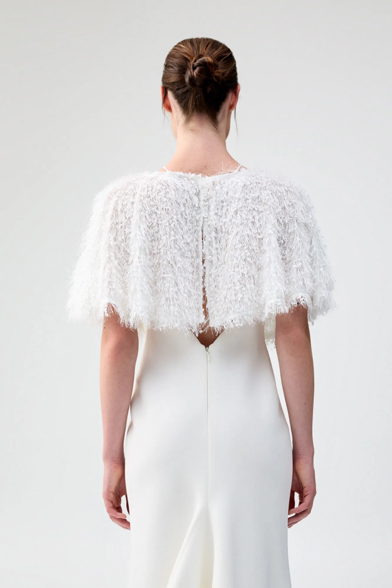 Pluma Cape in Blanc