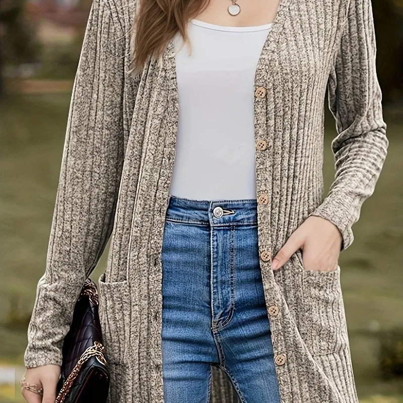 Stylish Plus Size Ribbed Knit Cardigan with Pockets