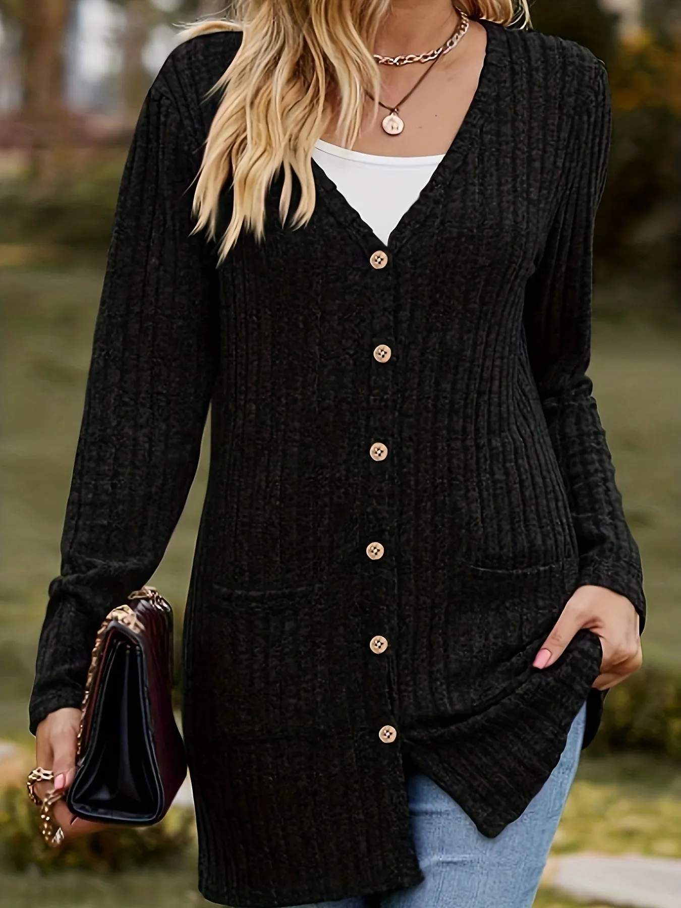 Stylish Plus Size Ribbed Knit Cardigan with Pockets