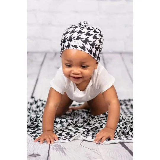 TUK Black Houndstooth Swaddle and Beanie Set 0-6 Months