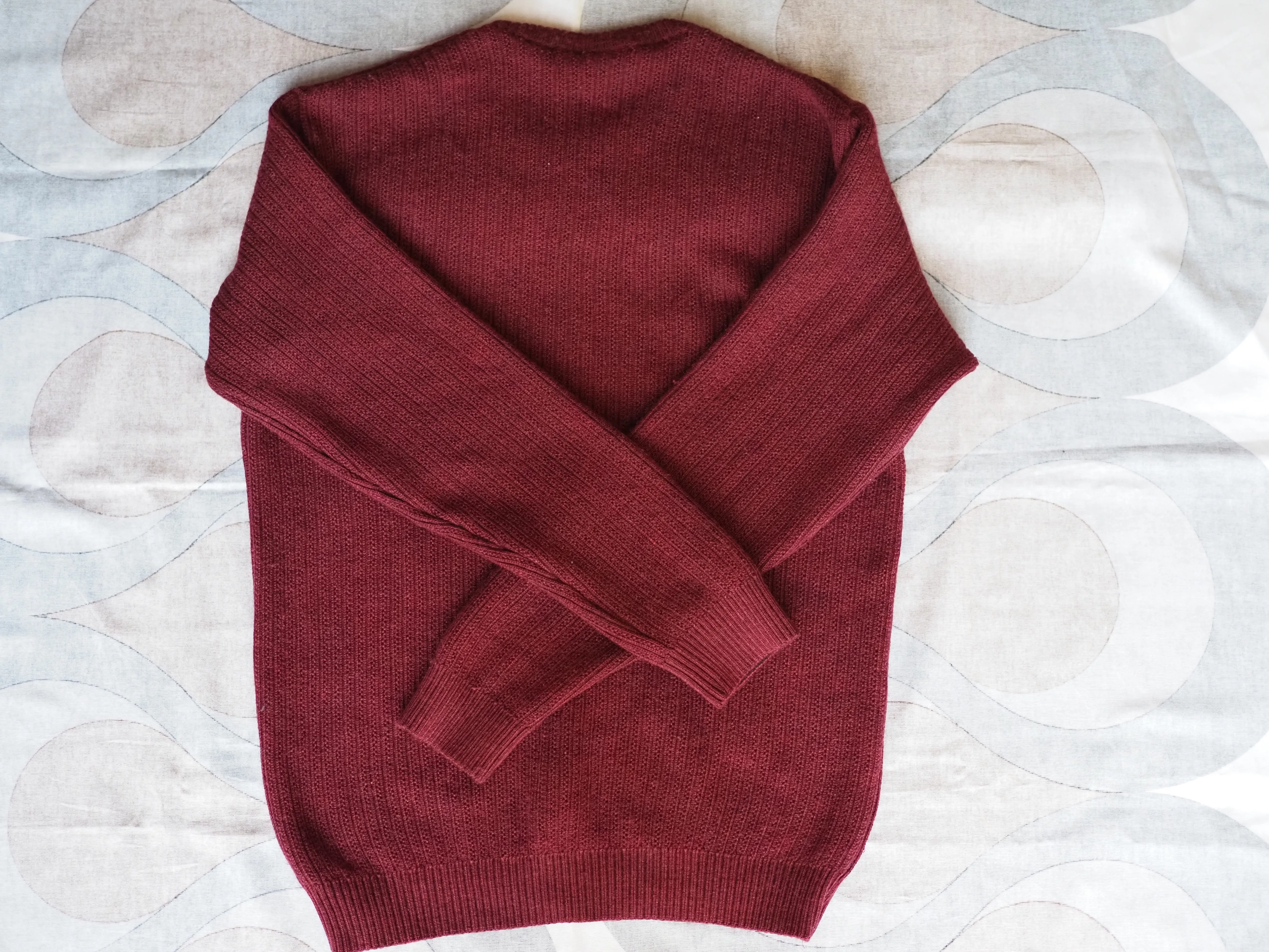 Vintage 1990s Aklanda crew-kneck merino wool jumper, made in Australia, Large.