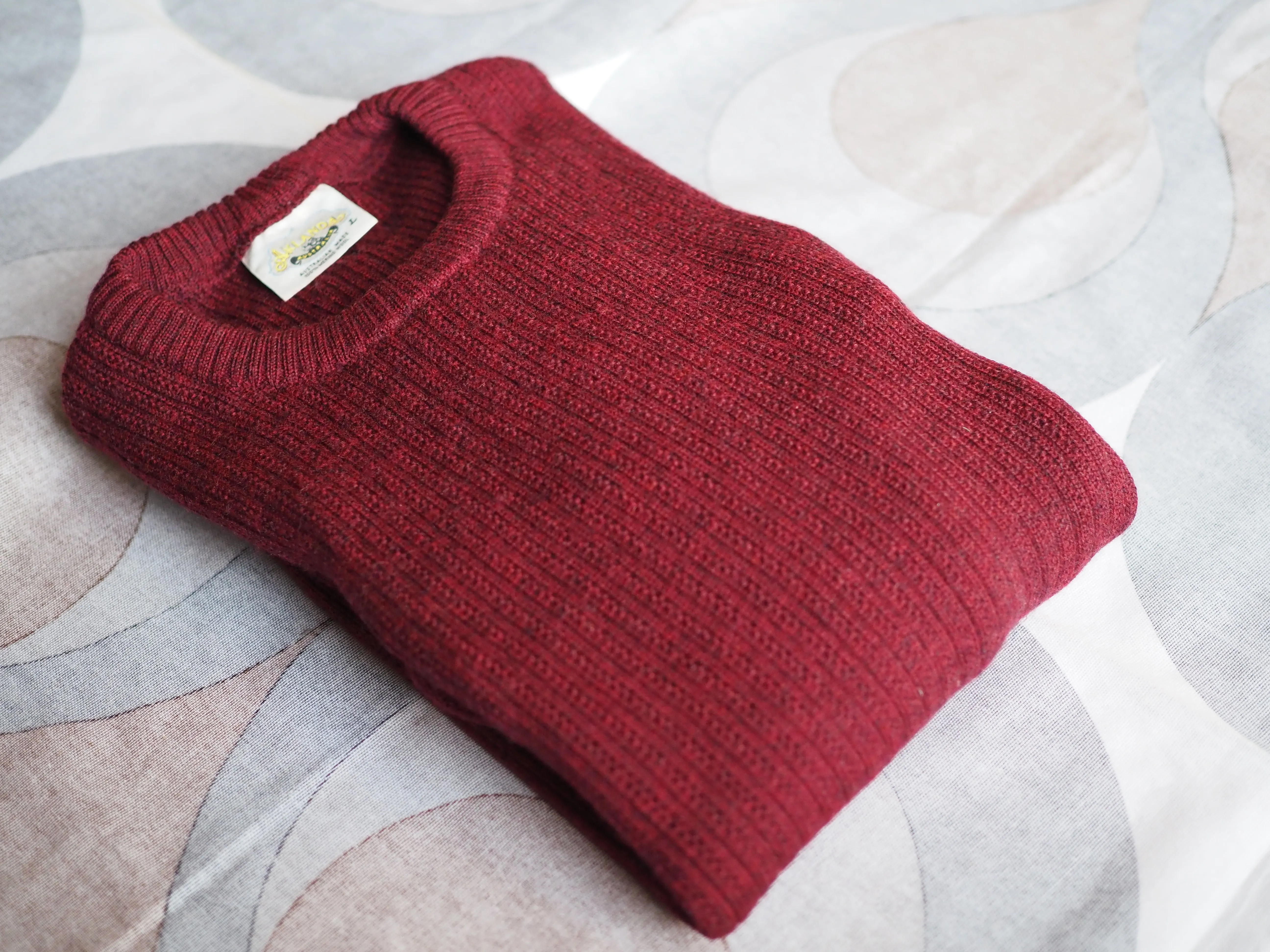 Vintage 1990s Aklanda crew-kneck merino wool jumper, made in Australia, Large.